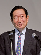 弁護士　山本庸幸氏