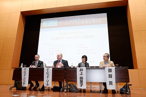 8.パネリストの皆様 フロアからの質問に答えるパネリストたち