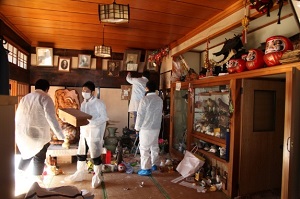 63_03_03 民間の住宅からのレスキュー作業