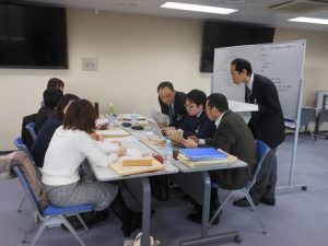 B班 グループ討論の様子2